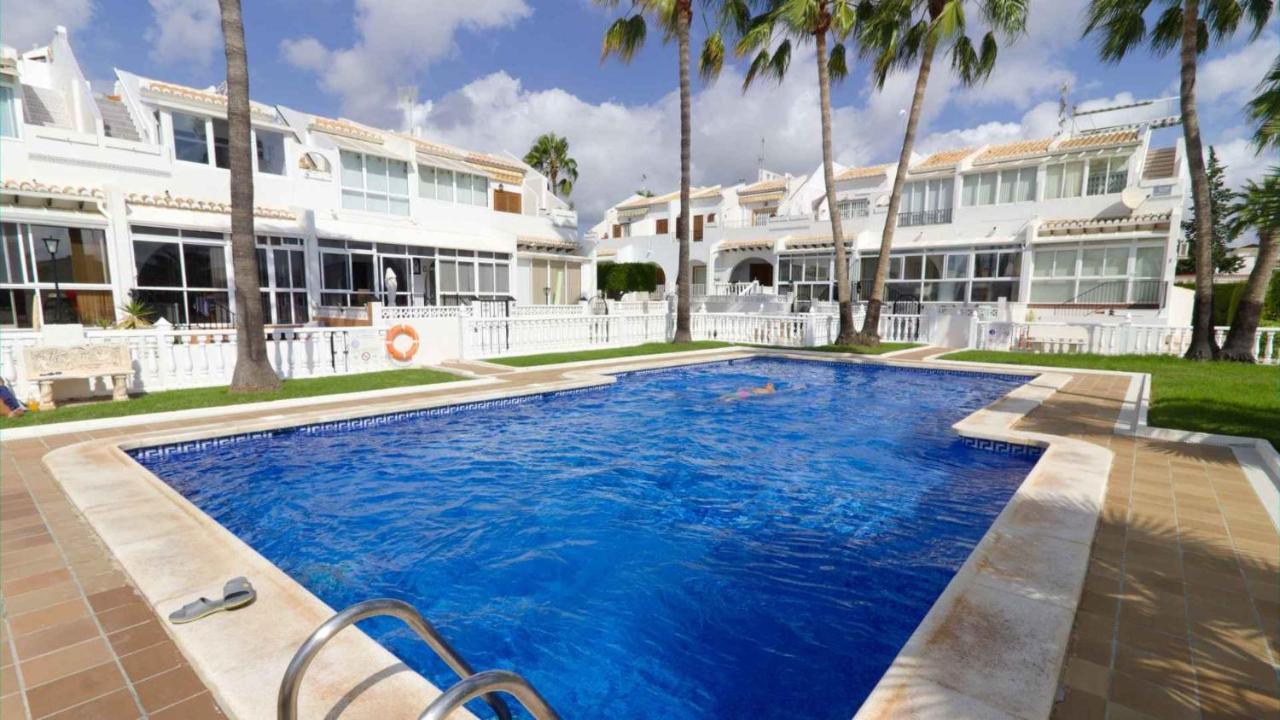 Casa Linda Apartment โรฮาเลส ภายนอก รูปภาพ
