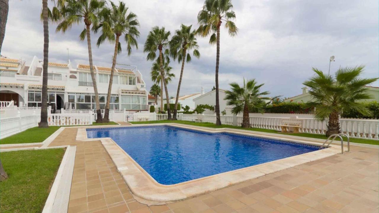 Casa Linda Apartment โรฮาเลส ภายนอก รูปภาพ