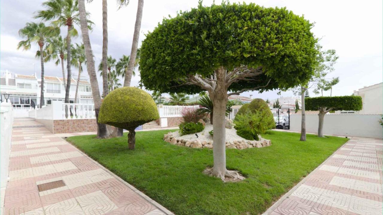 Casa Linda Apartment โรฮาเลส ภายนอก รูปภาพ