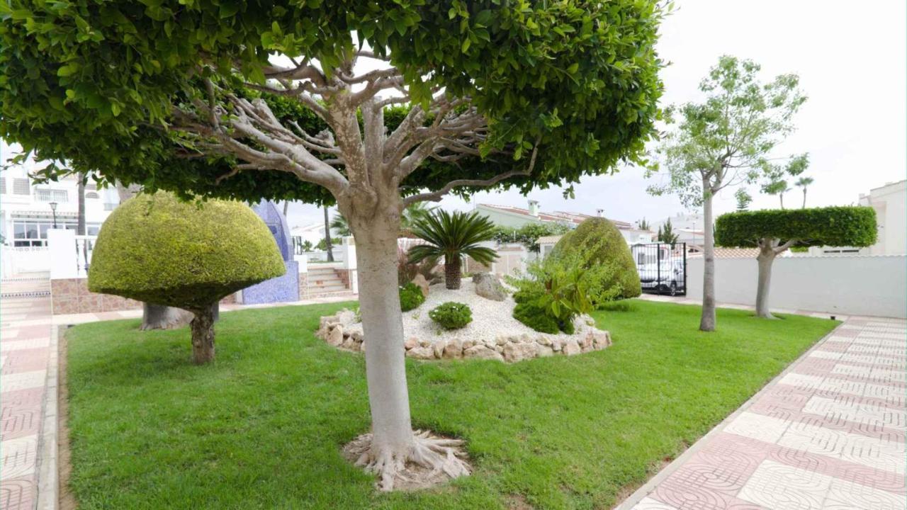 Casa Linda Apartment โรฮาเลส ภายนอก รูปภาพ
