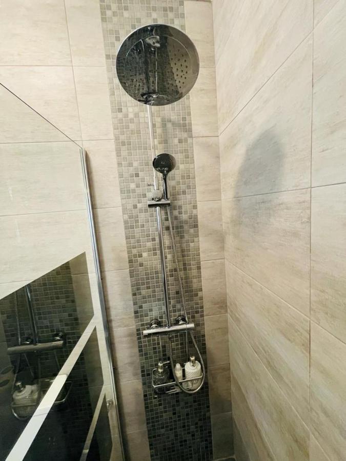 Casa Linda Apartment โรฮาเลส ภายนอก รูปภาพ