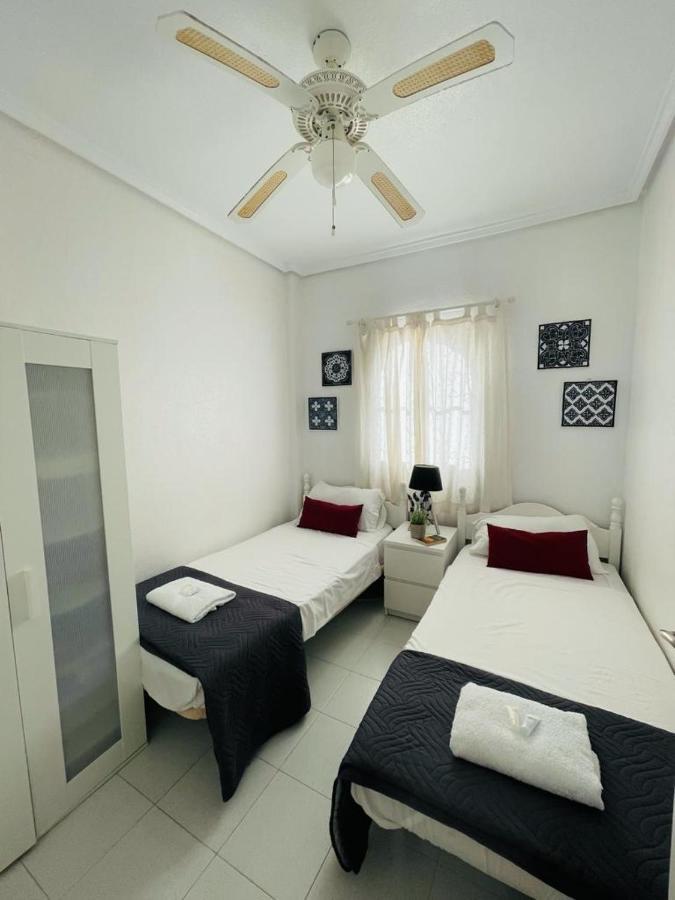 Casa Linda Apartment โรฮาเลส ภายนอก รูปภาพ